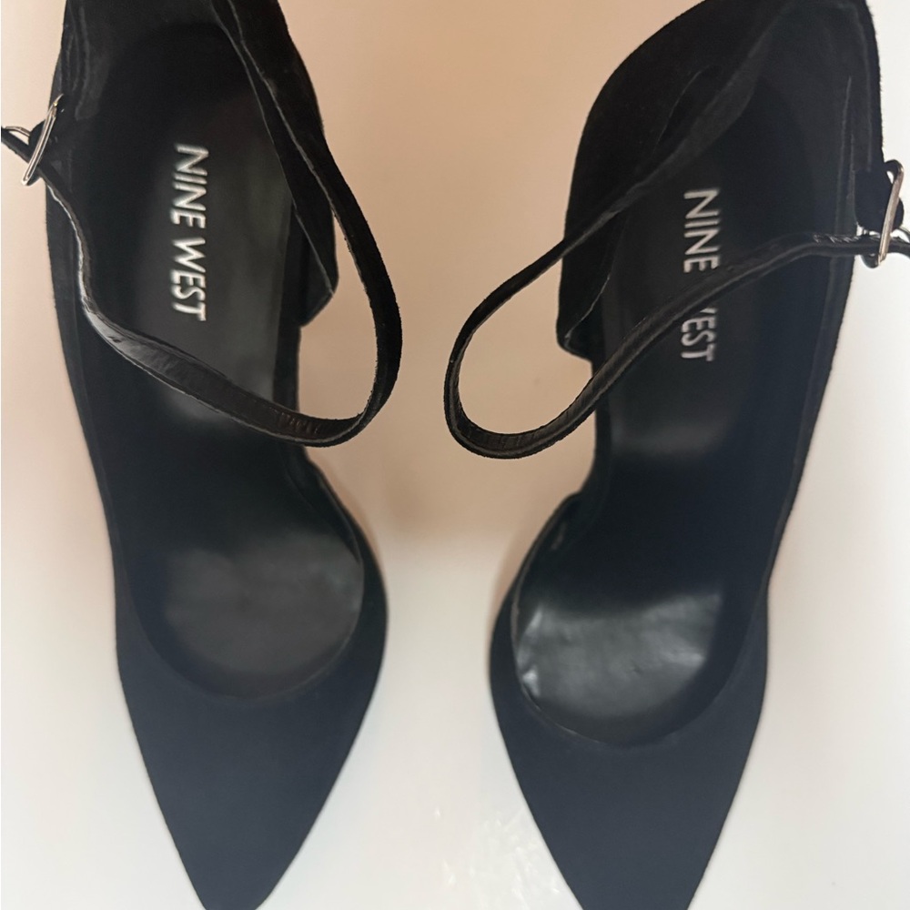 Nine West Black Heeled Pumps